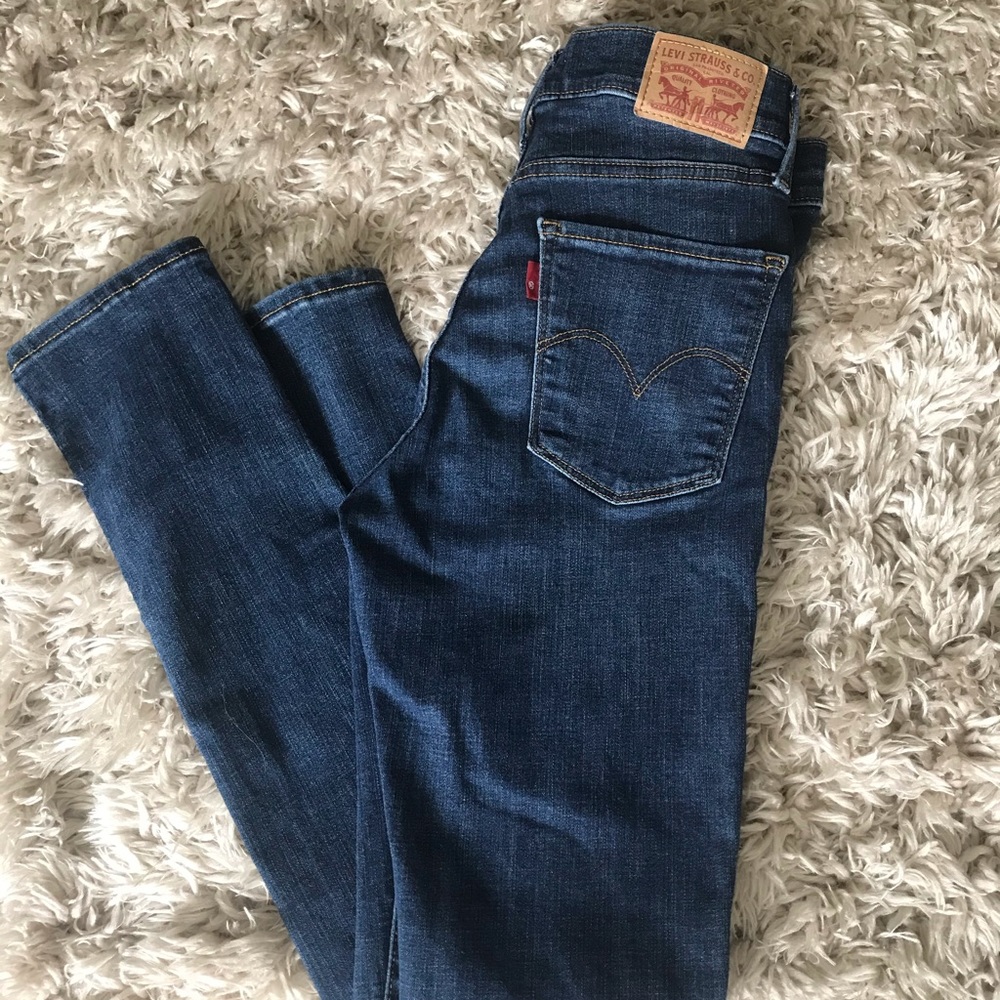 Levi Strauss skinny jean 26